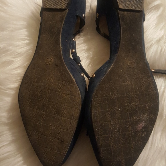 Flats - Picture 3 of 3